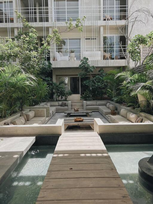Infinity Pool In Veleta Apartment